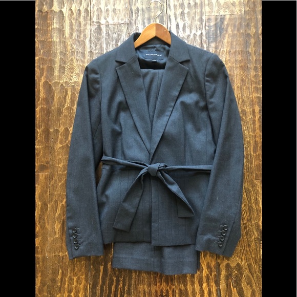 Banana Republic Factory Jackets & Blazers - Banana Republic Factory Grey Suit- Size 6/12 (EUC)